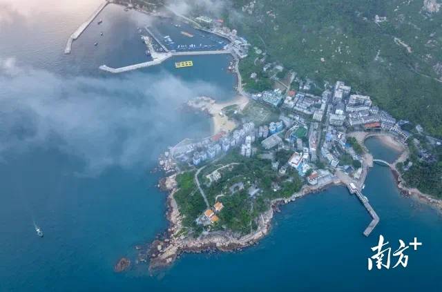 万山旅游从单一观光向“高端住宿、深度体验、全时消费”多维业态转型。南方+记者 关铭荣 摄