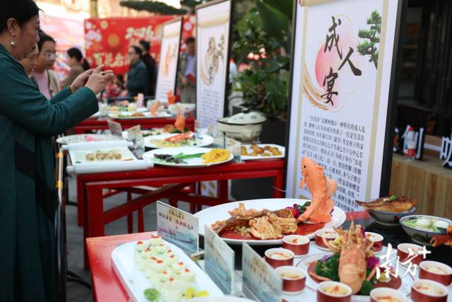 古城内潮州美食宴席文化展。陈锦煌 摄